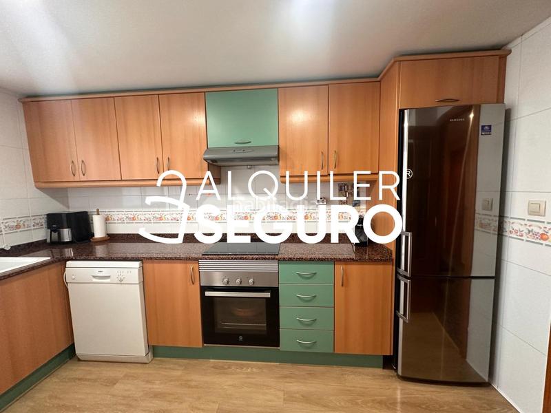 Foto f50a0c0e-6dc0-4549-ba42-31e6f9636598. Affitto appartamento con parcheggio in Nou Campanar Valencia