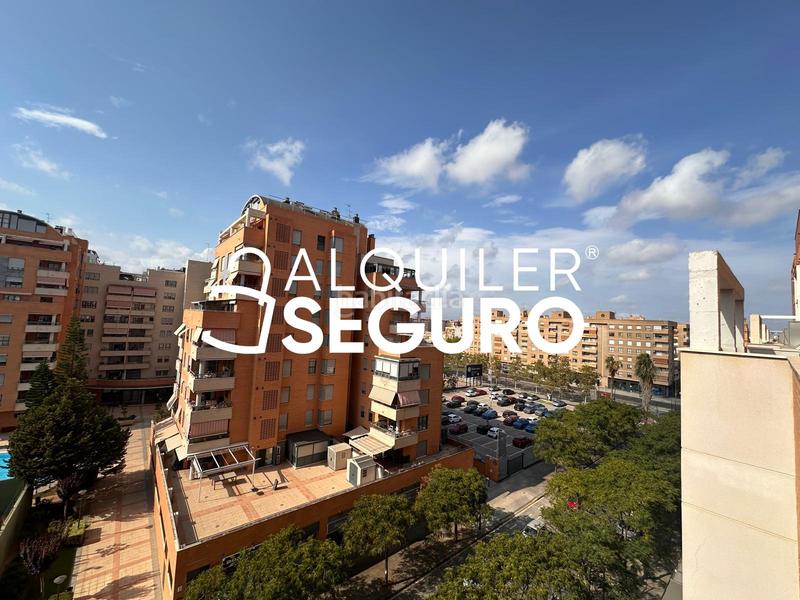 Foto 20071605-5cb7-428e-8a30-b72ced95ecb6. Alquiler piso  c maestro rodrigo en Nou Campanar Valencia