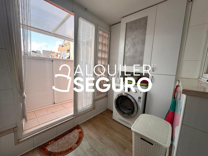 Foto edd894d2-6b84-4da5-b1f1-d55f0dccbb75. Alquiler piso  c maestro rodrigo en Nou Campanar Valencia