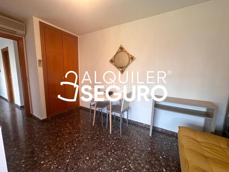 Foto 5157a97b-6202-4fca-93cd-7d9e79051860. Lloguer pis amb aparcament a Nou Campanar Valencia