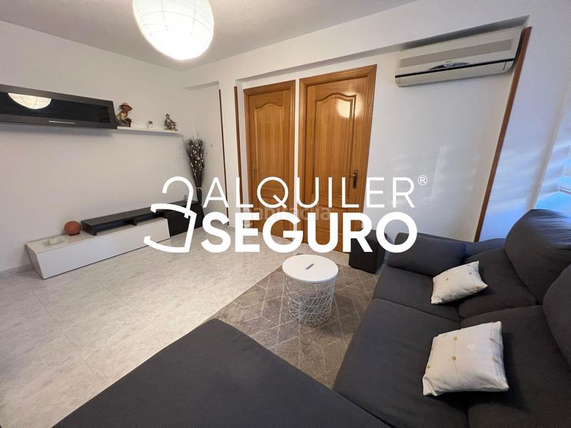 Foto 7c5084f2-06c1-4f3d-b690-6072b06b4a14. Rent flat with heating in Concepción Madrid