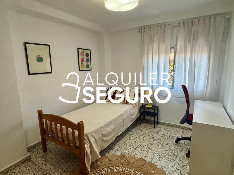 Foto 67e62f0f-0be6-470e-a004-cfa0eed939cd. Alquiler piso  pl. miraflores en Parque Victoria Eugenia Málaga