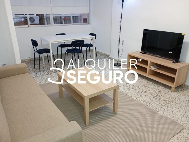 Foto 9912f872-7aae-48a1-8c9c-aab8f4b468cf. Lloguer pis a Parque Victoria Eugenia Málaga