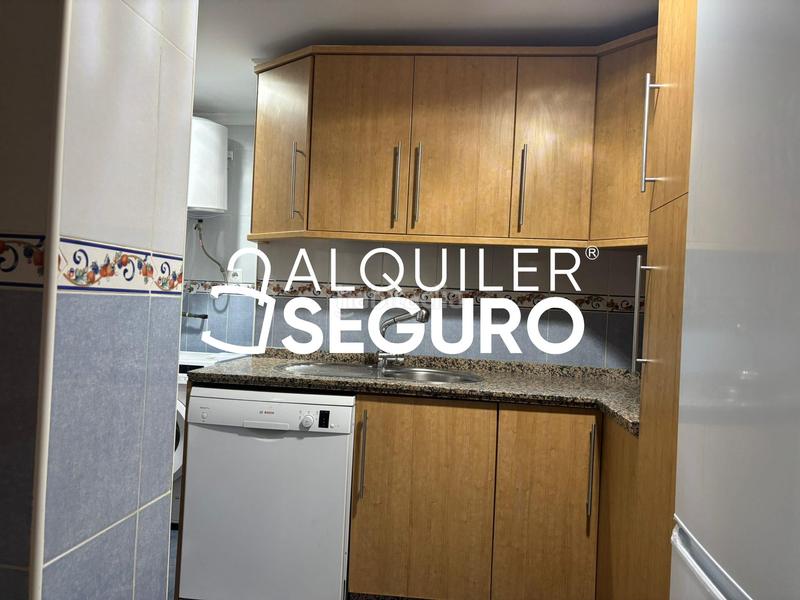 Foto 2628c44d-a358-472f-9988-7fba4f606656. Rent flat in Parque Victoria Eugenia Málaga