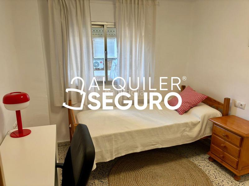 Foto fe1ccbbd-959c-42aa-825c-28c1d443726a. Rent flat in Parque Victoria Eugenia Málaga