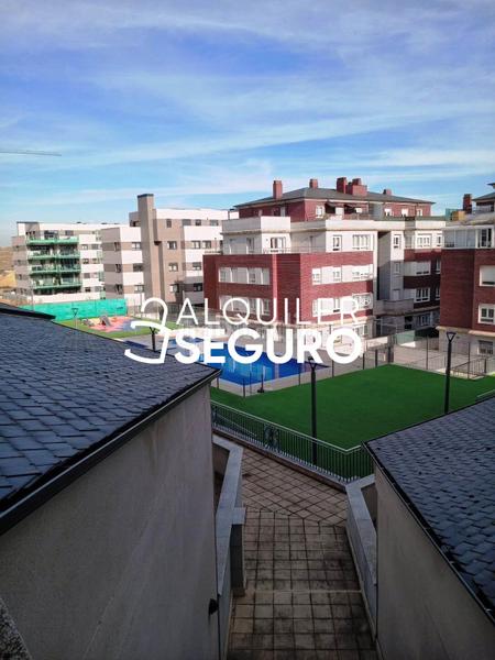 Foto e0486744-a0dd-4d93-b468-4e065c02ee72. Lloguer pis amb calefacció aparcament piscina a Aranzana Arroyo de la Encomienda