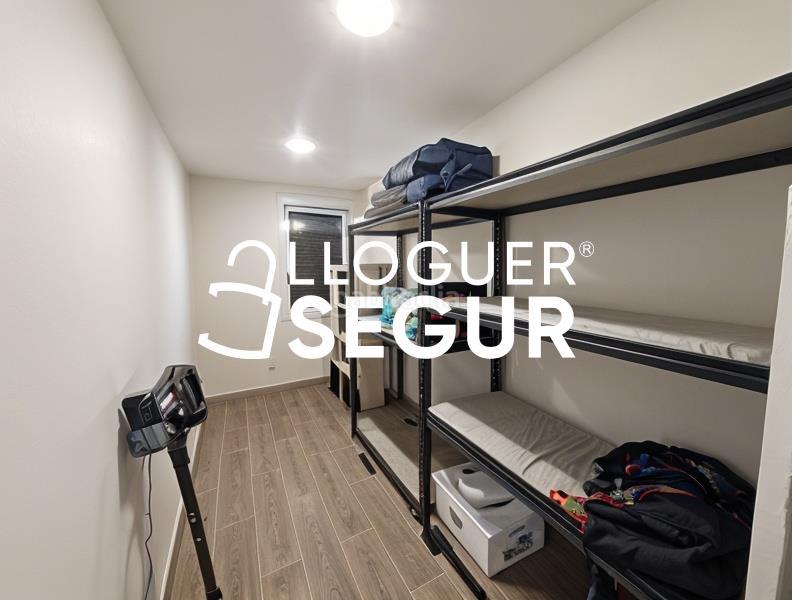 Foto 2bd862bc-26b5-4fd0-9967-624f3cb62c7e. Lloguer pis amb calefacció a Campoamor Sabadell