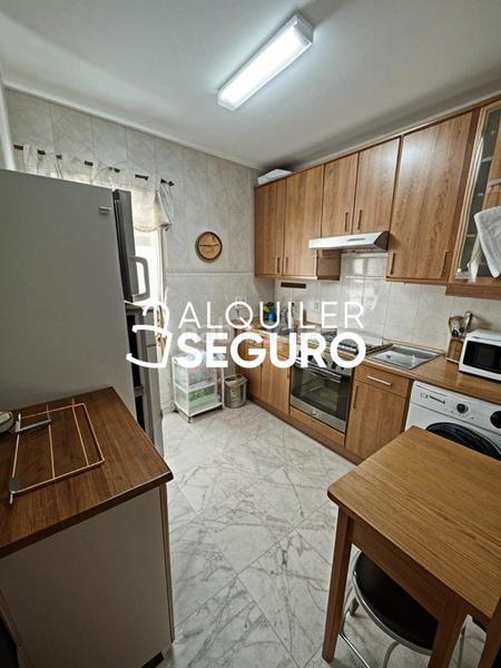 Foto eb41085a-9afc-478d-b9a4-392f16a27341. Rent flat in Zona Renfe Alcorcón