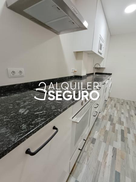 Foto 1060b671-d03a-4911-9bd0-86ac2e6123a4. Alquiler piso  c perdiz en La Alhóndiga Getafe