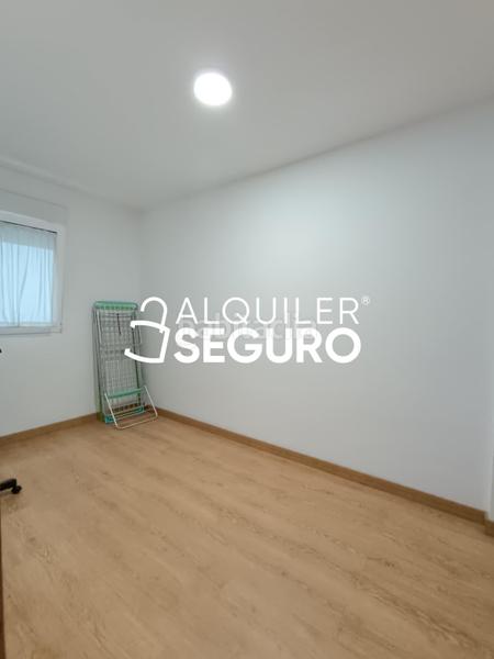 Foto 4216d00f-b284-40e4-8061-eea528530796. Alquiler piso  c perdiz en La Alhóndiga Getafe