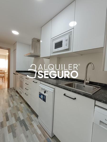 Foto ee14cb6a-ecec-4542-b9bb-3b771a5340b9. Alquiler piso  c perdiz en La Alhóndiga Getafe