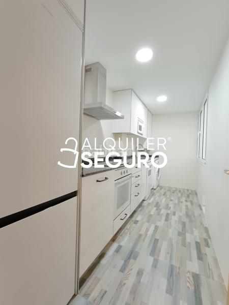 Foto 5b8a44cc-5d89-432a-a7f8-3f2600b7e1f5. Rent flat with heating parking in La Alhóndiga Getafe