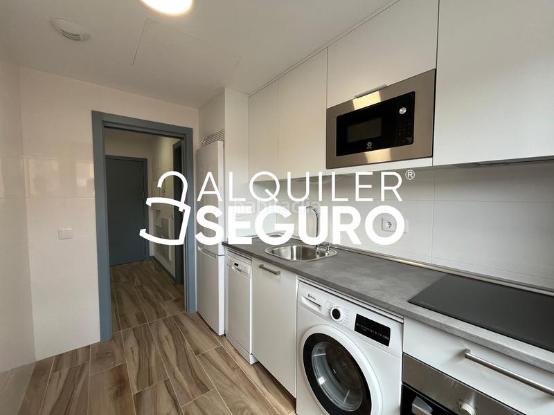 Foto e03f75a7-b730-46b0-bfbe-0ae93fcf472a. Rent flat with heating parking in Centro Fuenlabrada