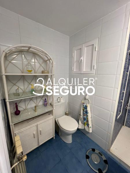 Foto f70b4043-bd4d-4b26-b661-ad355e933c70. Lloguer pis amb calefacció a Ventas Madrid