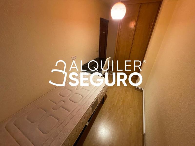 Foto b85d0ce0-31e1-4735-9a3c-e080d47e8e12. Rent flat with heating in Peñagrande Madrid