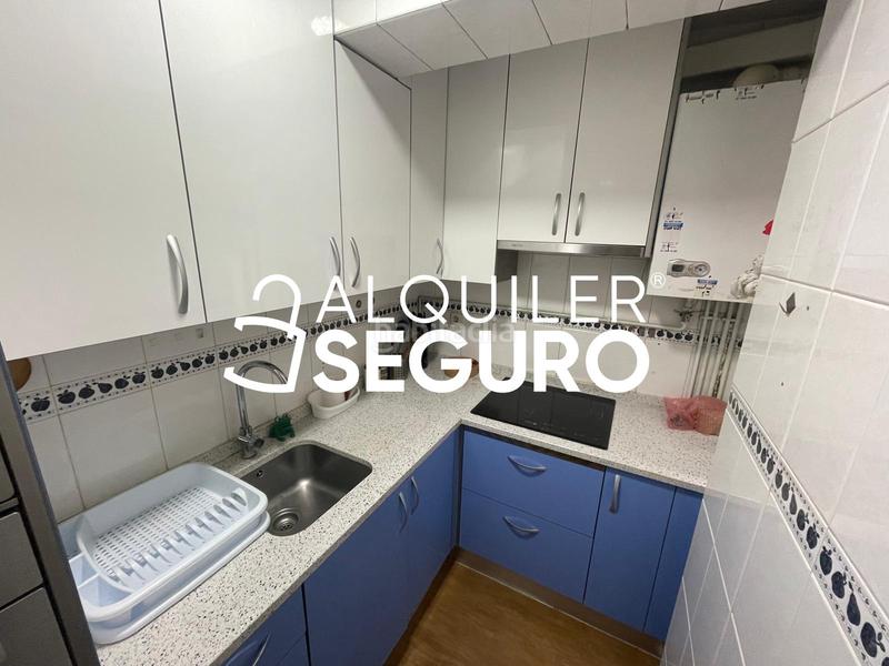 Foto c99adb05-766d-4a59-8b39-6b10bab5f9e3. Rent flat with heating in Peñagrande Madrid
