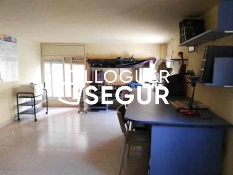 Foto 0f14120a-34b0-4512-9904-92b0cf0716cc. Lloguer pis a Segle XX Terrassa