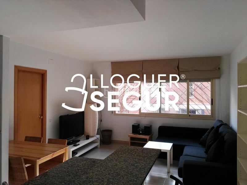 Foto 10fd2cb4-c1a8-4aac-9439-33a9c0dc1e68. Lloguer pis a Segle XX Terrassa