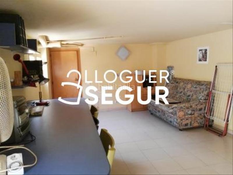 Foto f5f6dffb-5d95-4f08-bb3f-1ecadcd8a273. Location appartement dans Segle XX Terrassa