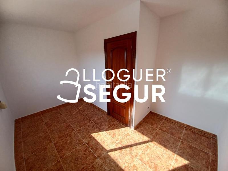 Foto 2149ccab-8d4e-4829-82be-bc49596cb54a. Miete etagenwohnung in Llefià Badalona