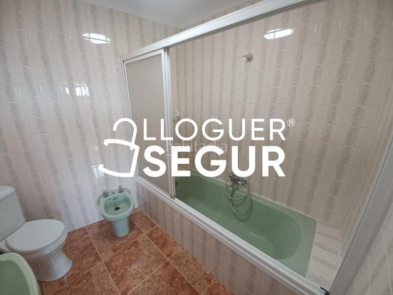 Foto 2c4991dc-e008-4755-8785-56c5e939c7d0. Rent flat in Llefià Badalona