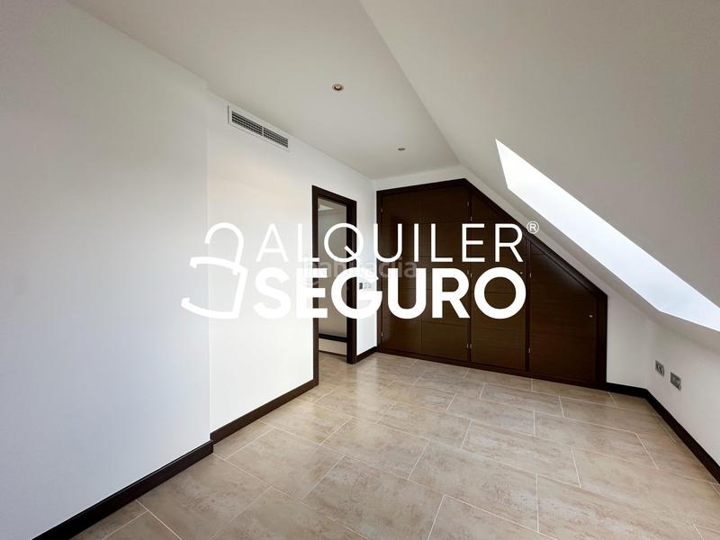 Foto 43a60eb6-8ed7-47b2-a7ff-b137a3b1327a. Alquiler piso  c roberto martin holgado en Pueblo Pozuelo de Alarcón