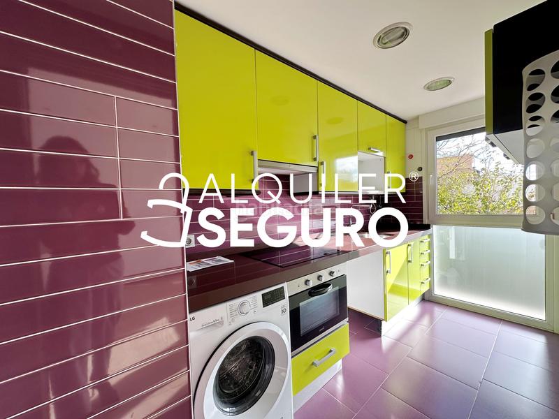 Foto c0719b8c-4e16-47f2-8949-b16b5419b9f3. Location appartement avec chauffage dans Pueblo Pozuelo de Alarcón