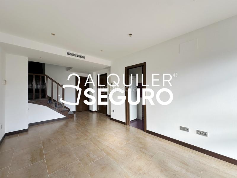 Foto cf205d0b-3691-4469-bfce-26229e5b513b. Location appartement avec chauffage dans Pueblo Pozuelo de Alarcón