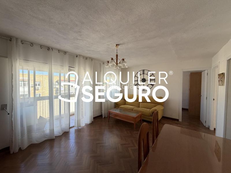 Foto dd0e4f26-e144-4ba3-afe8-7a41ed9bf1af. Miete etagenwohnung mit heizung in Los Remedios Sevilla