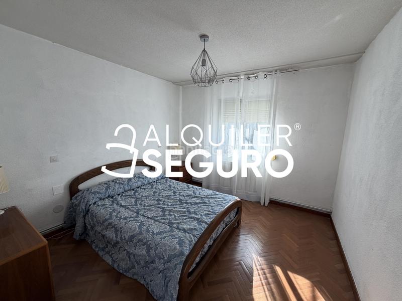 Foto 4061e68d-5dc2-408e-b598-d0d7bd1c97ed. Rent flat with heating in Los Remedios Sevilla