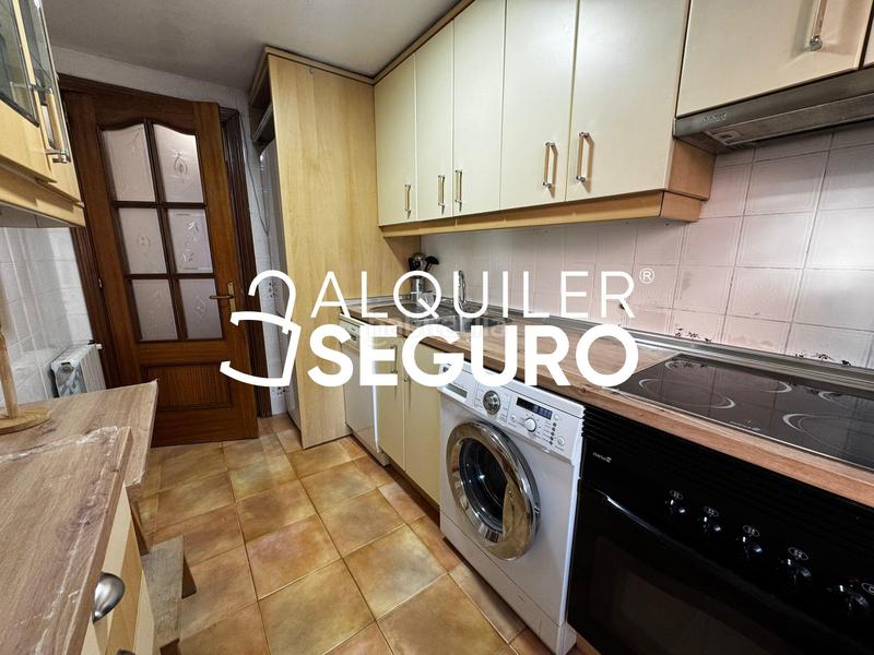 Foto 910f0a77-ec39-4560-9b3e-904077e6ce78. Rent flat with heating in Abrantes Madrid