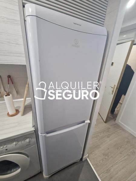 Foto 497dd796-e122-4d1e-be23-1278dfcf6e88. Lloguer pis amb calefacció aparcament a Ventas Madrid