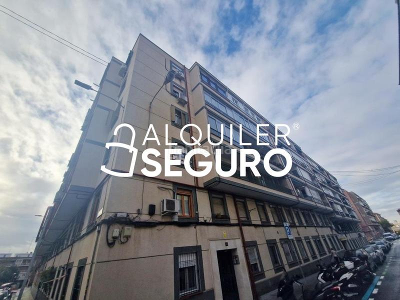 Foto a77b700d-ef2f-4bc0-abd2-d3e0f7a66e4c. Location appartement avec chauffage parking dans Ventas Madrid