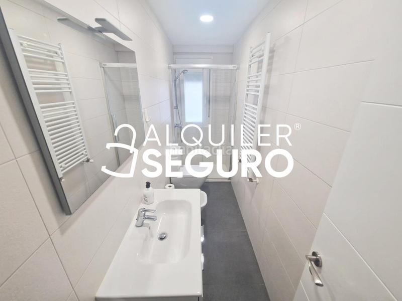 Foto e7faae2f-8be1-4759-9b8c-a76220f5a3e0. Location appartement avec chauffage parking dans Ventas Madrid