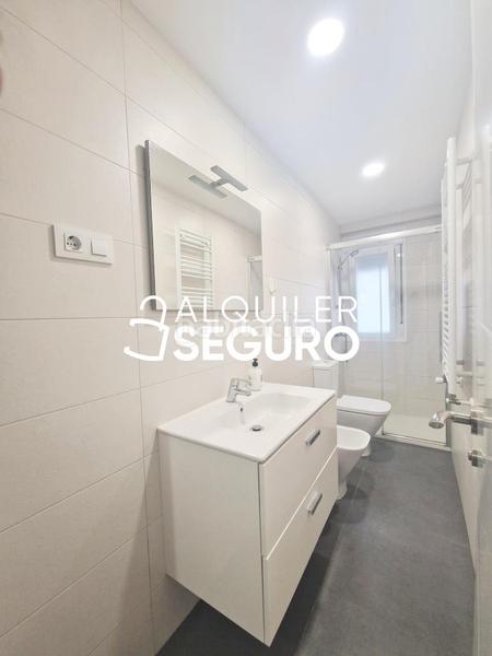 Foto ecb5d591-7c0b-4016-b334-373bf039e95e. Location appartement avec chauffage parking dans Ventas Madrid