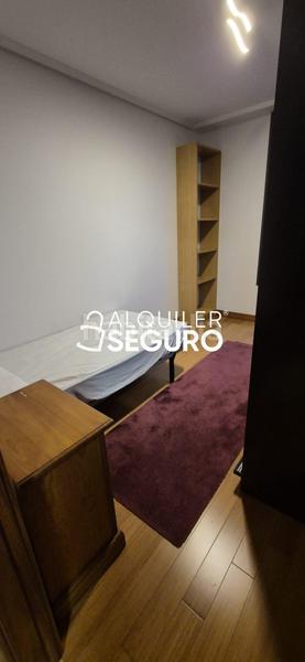 Foto 1b004a68-c402-400c-bdd0-624c7c8bef59. Alquiler piso  c juan antonio álvarez rabanal en Oviedo