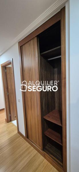 Foto 3b5d6236-67a2-428a-b2b7-1a9ab7880b32. Alquiler piso  c juan antonio álvarez rabanal en Oviedo