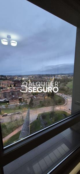 Foto 7fbc193f-0edc-4c61-aadc-33dc612b92c8. Alquiler piso  c juan antonio álvarez rabanal en Oviedo