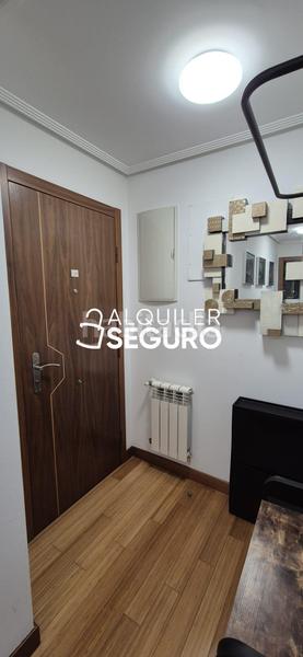 Foto f01ce9f1-40b0-405a-9e21-123884b54b09. Alquiler piso  c juan antonio álvarez rabanal en Oviedo