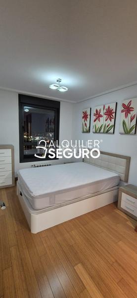 Foto fc12b766-c60d-48a5-852f-dc1800f92b5c. Alquiler piso  c juan antonio álvarez rabanal en Oviedo