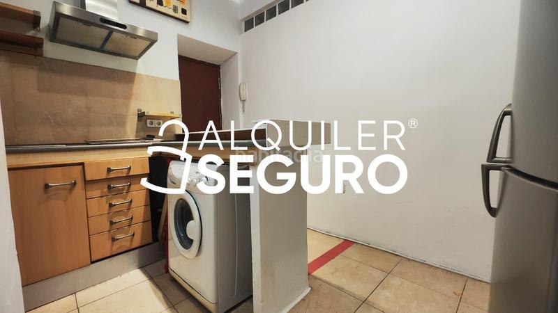 Foto 213501e6-6244-4db7-824d-acc3b28865b3. Rent studio with heating in Universidad-Malasaña Madrid