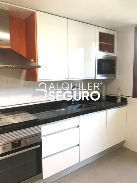 Foto 3f669466-2084-4e0b-81ad-473c09591cf1. Affitto appartamento con riscaldamento parcheggio piscina in Getafe