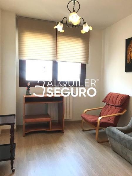 Foto 771be769-e43d-4ca2-a19e-4a2345f96868. Miete etagenwohnung mit heizung parking pool in Buenavista Getafe