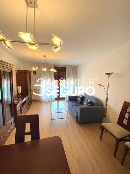 Foto 8b3dcb47-bd67-4327-ad5e-3d1d893d3475. Miete etagenwohnung mit heizung parking pool in Buenavista Getafe