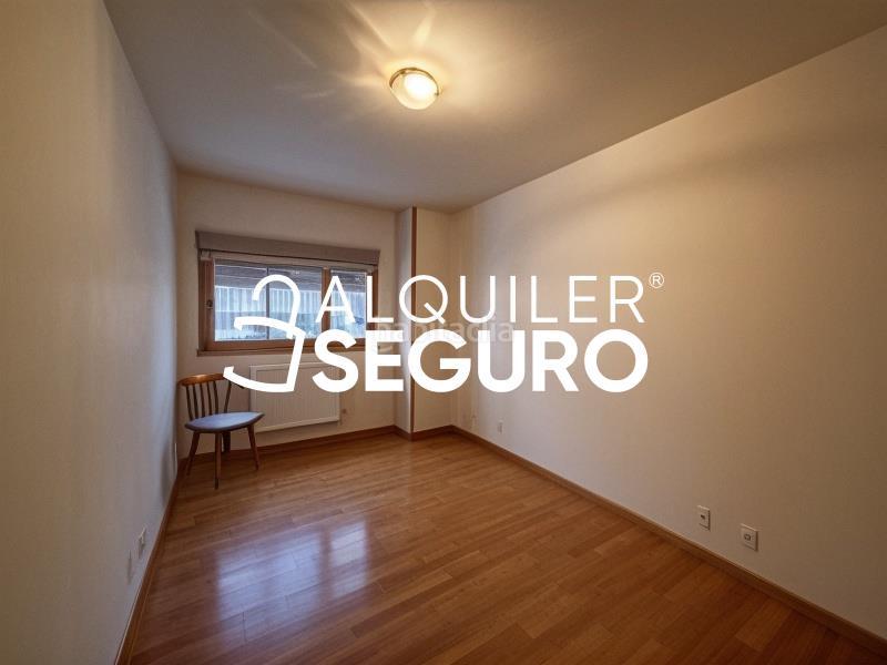 Foto d7c29e4e-bcec-4b0e-ad44-ea6ac272e4fb. Affitto appartamento con riscaldamento parcheggio in Madrid