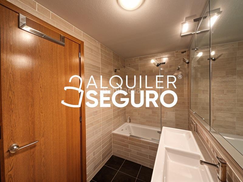 Foto ec8765d5-7575-469f-a47e-a5be547afd3b. Alquiler piso  c navamures en Los Berrocales Madrid