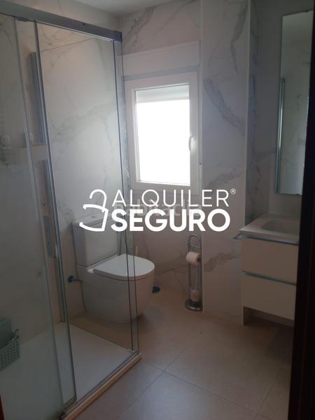 Foto 47612713-1d8e-4086-9626-420371599ecd. Miete etagenwohnung mit heizung in Rejas Madrid