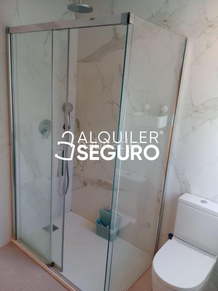 Foto 8b0f7b5a-74c0-42be-998a-f83d80baad06. Miete etagenwohnung mit heizung in Rejas Madrid
