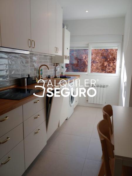 Foto fe7bd473-8977-4763-83b8-9a78313c7ad7. Miete etagenwohnung mit heizung in Rejas Madrid