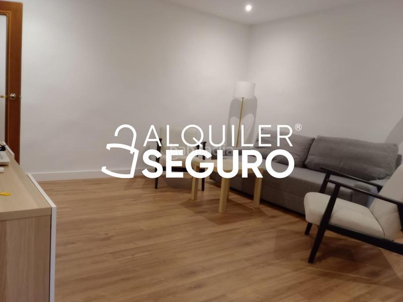 Foto 7923f57a-5316-41b3-840b-b6e4729e33ca. Rent flat with heating in Rejas Madrid